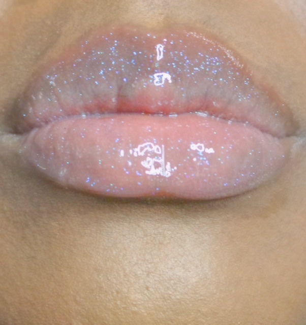 Moisturizing Lipglosses with Rosehip Oil, Vitamin E Oil and Coconut Oil